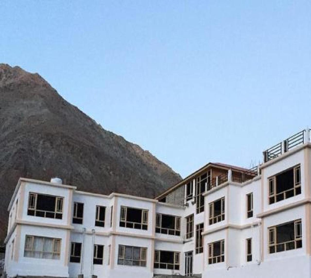 The Nun-Kun Residency Kargil Hotel Exterior photo